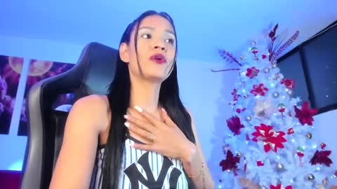 melannia_hills online show from 30, 12, 2024