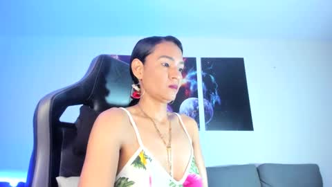 melannia_hills online show from 1, 2, 2025