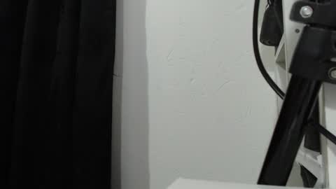 Melannie online show from 5, 3, 2025