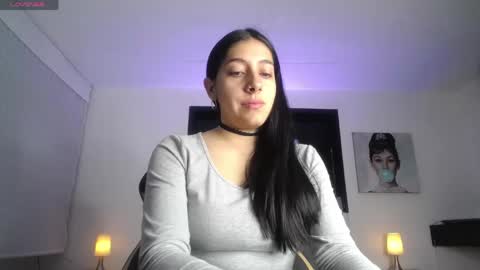 Snapshot of melanny_petite chatting on 30, 5, 2026 melanny_petite online show from 30, 5, 2026