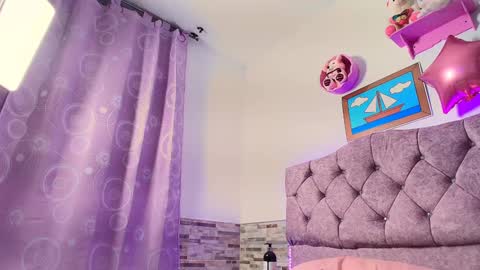 Melanny taylor online show from 19, 1, 2025