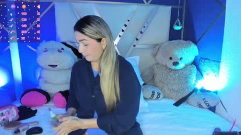 Melany  online show from 6, 3, 2025