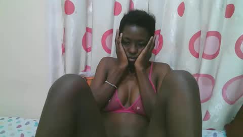 Snapshot of meldeeh chatting on 6, 10, 2025 meldeeh online show from 6, 10, 2025