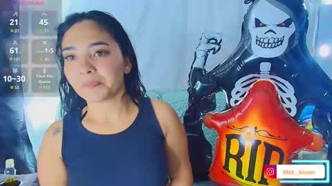    Independent model online show from 26, 10, 2025