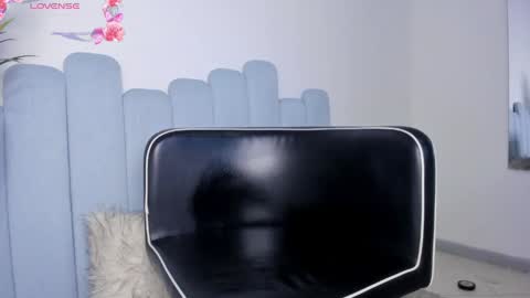 Snapshot of meli_mell chatting on 31, 5, 2026 Meli online show from 31, 5, 2026