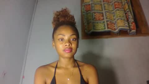 Snapshot of meliana98 chatting on 12, 10, 2025 meliana98 online show from 12, 10, 2025