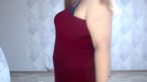 Snapshot of melina_beauty chatting on 19, 3, 2026 Melina online show from 19, 3, 2026