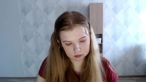 Snapshot of melina_beauty chatting on 11, 4, 2026 Melina online show from 11, 4, 2026