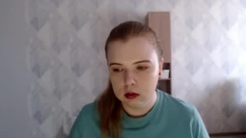 Snapshot of melina_beauty chatting on 24, 4, 2026 Melina online show from 24, 4, 2026