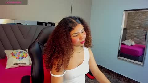 M E L I N A  online show from 5, 2, 2025