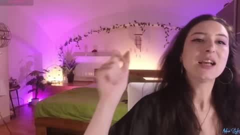 Melina Styles online show from 30, 4, 2026