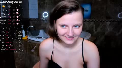 Snapshot of melindat chatting on 28, 2, 2025 Melinda online show from 28, 2, 2025