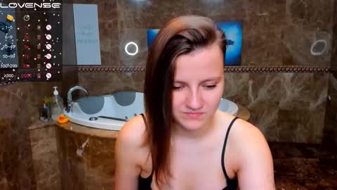 Snapshot of melindat chatting on 14, 9, 2025 Melinda online show from 14, 9, 2025