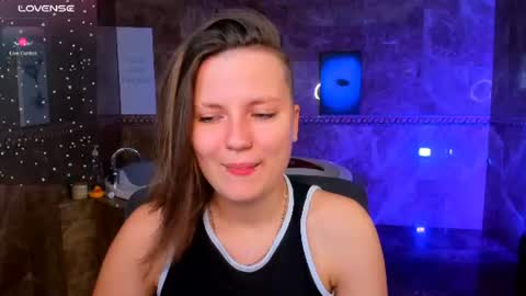 Snapshot of melindat chatting on 5, 7, 2026 Melinda online show from 5, 7, 2026
