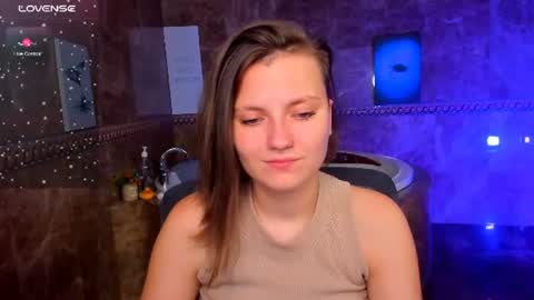 Snapshot of melindat chatting on 25, 7, 2026 Melinda online show from 25, 7, 2026
