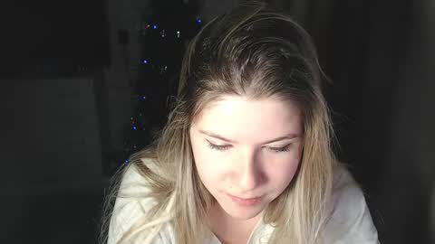 Snapshot of melissa__ray chatting on 26, 12, 2024 Melissa Ray online show from 26, 12, 2024