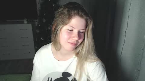 Snapshot of melissa__ray chatting on 25, 1, 2025 Melissa Ray online show from 25, 1, 2025