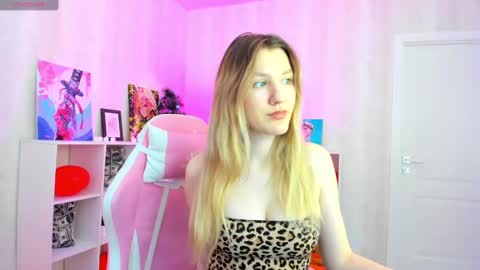 melissa_moooree online show from 28, 2, 2025