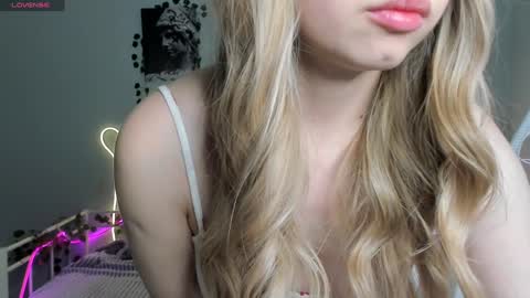 Snapshot of melissa_sshy chatting on 24, 1, 2025 Melissa HOT CONTENT HERE online show from 24, 1, 2025
