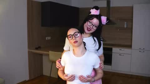 Snapshot of melissiacrace chatting on 14, 11, 2025 Danapetite Alex online show from 14, 11, 2025