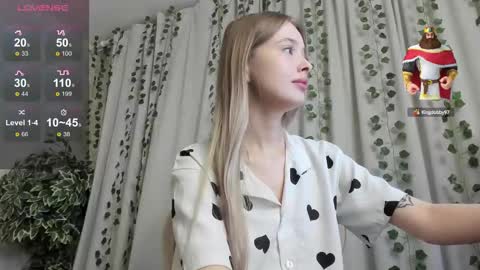 Snapshot of mell_milles chatting on 9, 9, 2025 mell milles online show from 9, 9, 2025