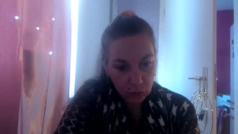 Melli online show from 14, 12, 2025