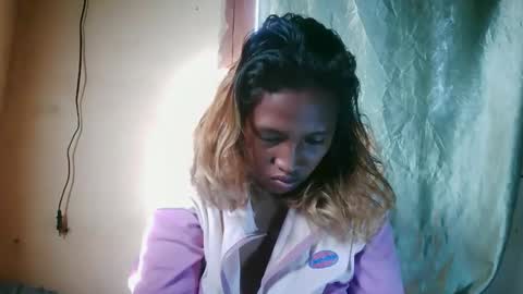 Snapshot of mellissia02 chatting on 21, 5, 2026 mellissa online show from 21, 5, 2026