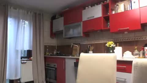 Melly online show from 14, 10, 2025