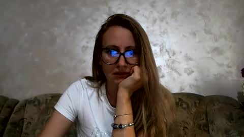 Melly online show from 24, 7, 2026
