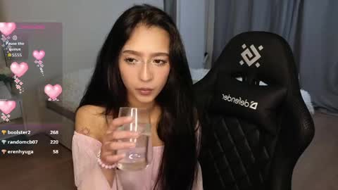 Snapshot of mellymellika chatting on 8, 6, 2026 Melly online show from 8, 6, 2026