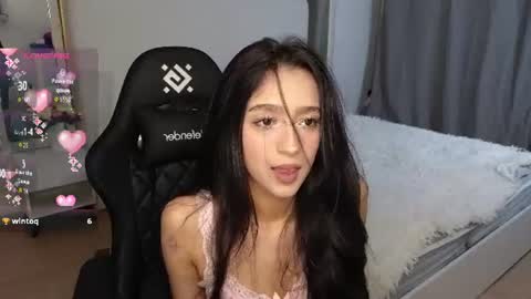 Snapshot of mellymellika chatting on 8, 6, 2026 Melly online show from 8, 6, 2026