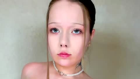 Snapshot of melmooon chatting on 25, 7, 2026 MelMooon online show from 25, 7, 2026