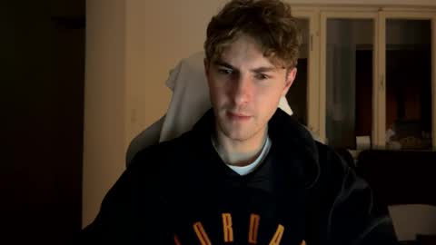 Snapshot of melodicass chatting on 1, 2, 2025 Melodicass online show from 1, 2, 2025