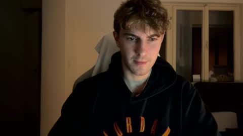 Snapshot of melodicass chatting on 2, 2, 2025 Melodicass online show from 2, 2, 2025