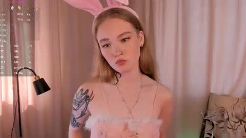 Snapshot of melodievejar chatting on 8, 7, 2026 melodievejar online show from 8, 7, 2026