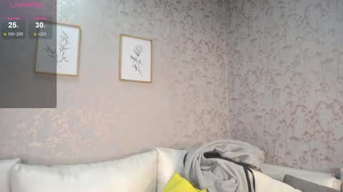 Snapshot of melodiroux_ chatting on 22, 1, 2025 Melodi online show from 22, 1, 2025
