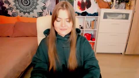 Snapshot of melody_hanna chatting on 7, 1, 2025 Melody Hanna online show from 7, 1, 2025