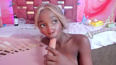 Mixie online show from 18, 2, 2025