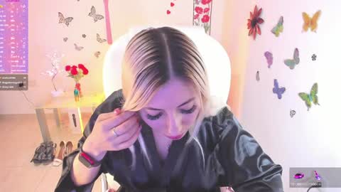 melody_starr online show from 10, 1, 2025