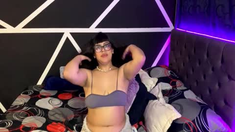 melodydreams1520 online show from 8, 10, 2025