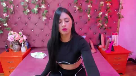 Melodysmithass online show from 25, 10, 2025