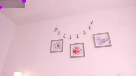    online show from 10, 4, 2026