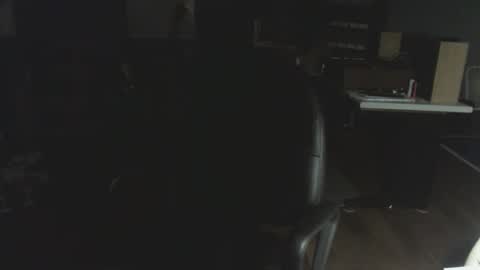Snapshot of memberjames chatting on 21, 1, 2025 I am usually high and horny...lol online show from 21, 1, 2025