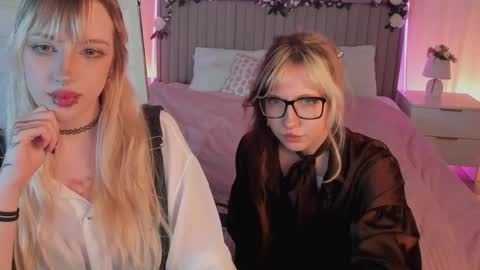 Mia online show from 19, 4, 2026