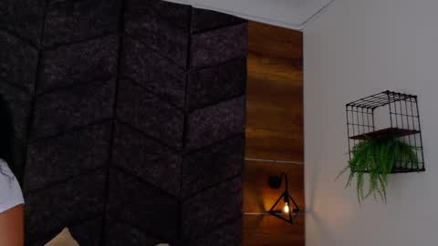  Memphis Williams  online show from 21, 4, 2026