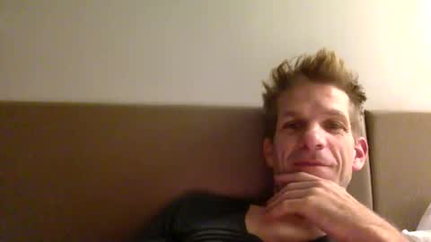 Snapshot of men2024again chatting on 12, 11, 2025 Andres online show from 12, 11, 2025