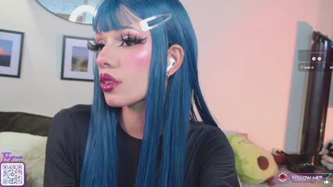 Snapshot of menasaurio_ chatting on 2, 1, 2025 Mena Help me reach 700 thumbs up online show from 2, 1, 2025
