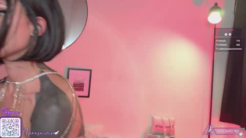 Snapshot of menasaurio_ chatting on 12, 1, 2025 Mena Help me reach 700 thumbs up online show from 12, 1, 2025