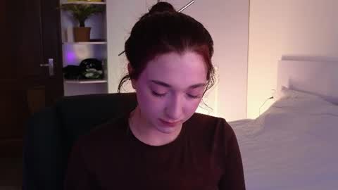 Snapshot of mencialo chatting on 15, 6, 2026 Mencialo online show from 15, 6, 2026