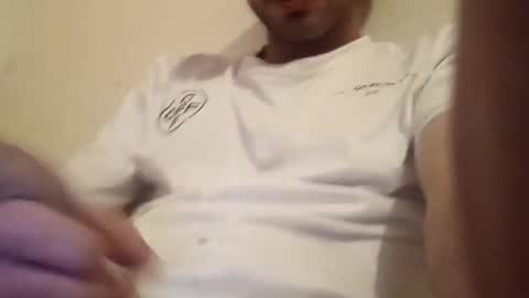Snapshot of menneedlovingtoo chatting on 2, 12, 2024 dill online show from 2, 12, 2024